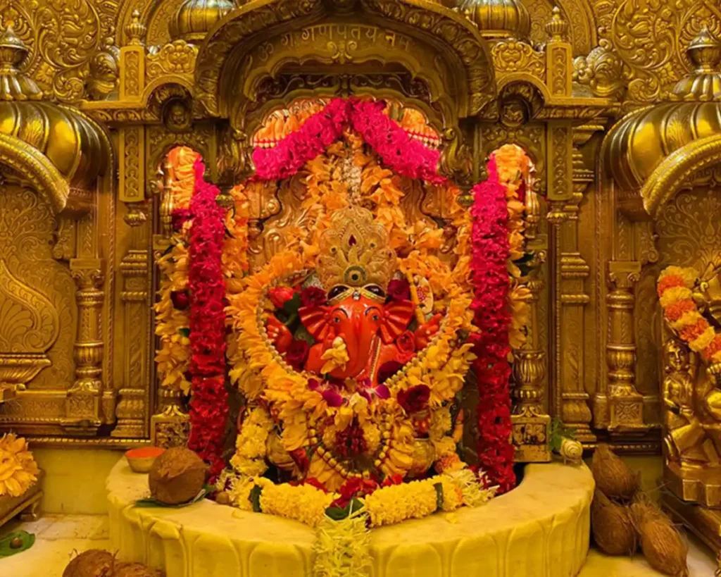 Mumbai’s Siddhivinayak Temple Sets Dress Code for Worshippers